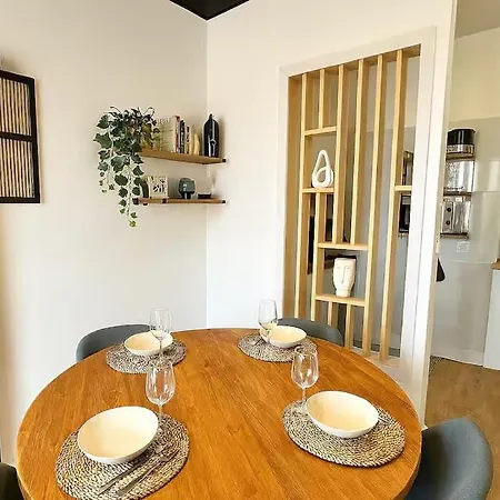 T2 Lumineux Et Calme Centre Апартаменты
